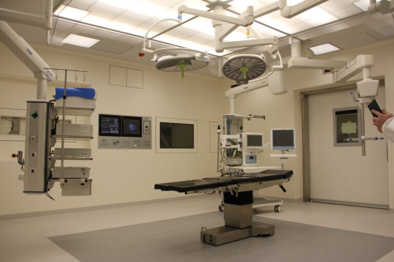 hospital operating room2